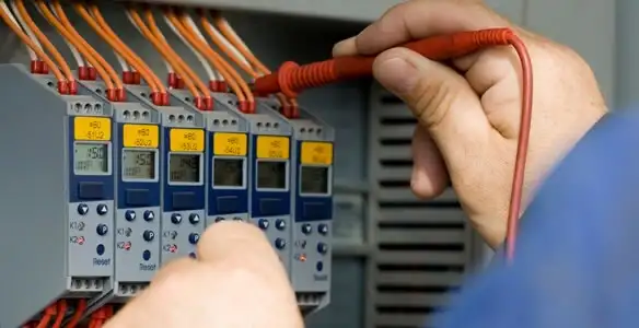 electrical contractors performing professional electrical system testing and configuration in Cincinnati, OH